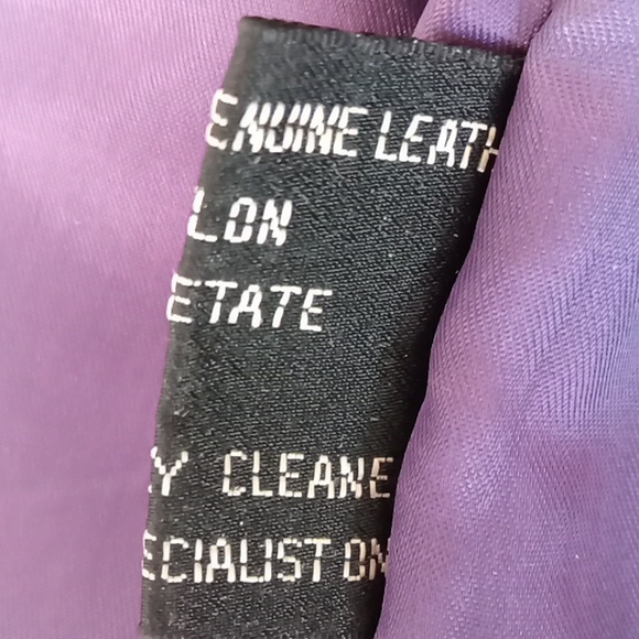 Leather skirt with lining and accent buttons in rear. Size 5/6. - Picture 10 of 10